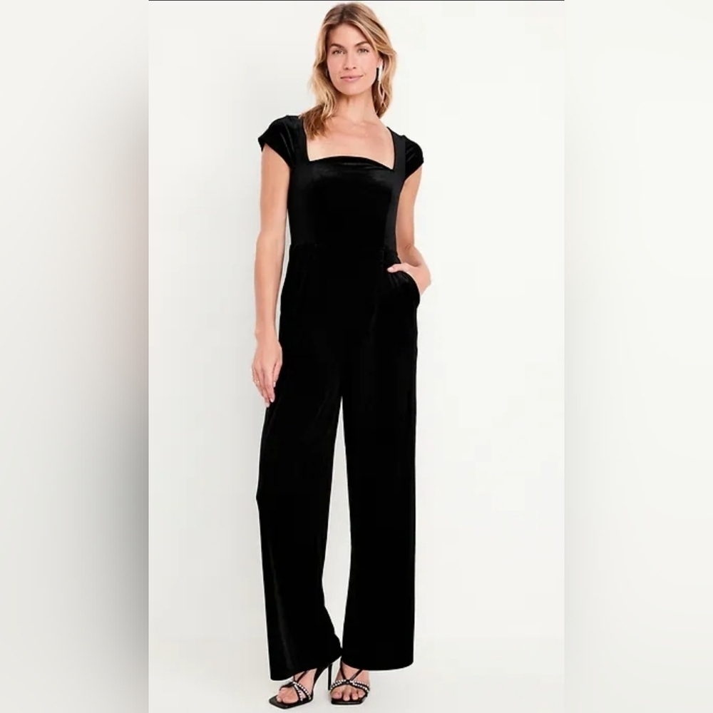 Old Navy Velour Wide Leg Jumpsuit Med NWT